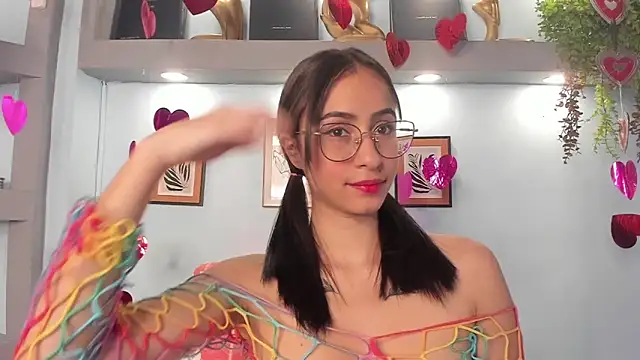 Alana Martinez  online show from February 2026 12:42:02 PM