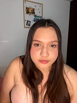 LunaScarleth online show from October 2025 04:10:01 AM
