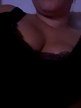 Daiana Andra online show from November 2025 08:20:02 PM