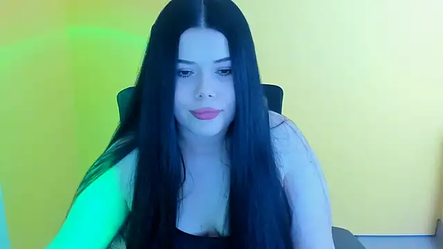 Snapshot of Mona_Esty chatting on October 2025 05:24:02 PM Mona Esty online show from October 2025 05:24:02 PM