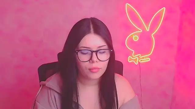 Snapshot of Mona_Esty chatting on November 2025 12:38:02 PM Mona Esty online show from November 2025 12:38:02 PM