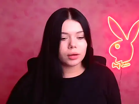 Snapshot of Mona_Esty chatting on November 2025 10:34:02 PM Mona Esty online show from November 2025 10:34:02 PM