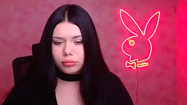 Snapshot of Mona_Esty chatting on December 2025 08:25:01 PM Mona Esty online show from December 2025 08:25:01 PM