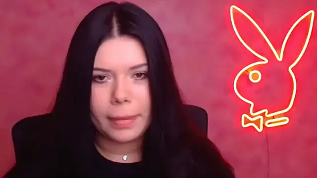 Snapshot of Mona_Esty chatting on December 2025 06:37:02 PM Mona Esty online show from December 2025 06:37:02 PM