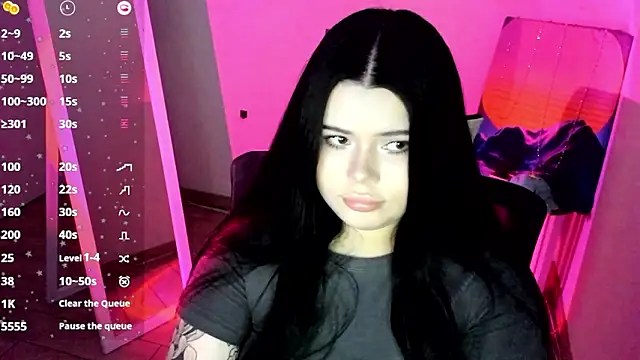 Mona Esty online show from March 2026 01:28:01 PM