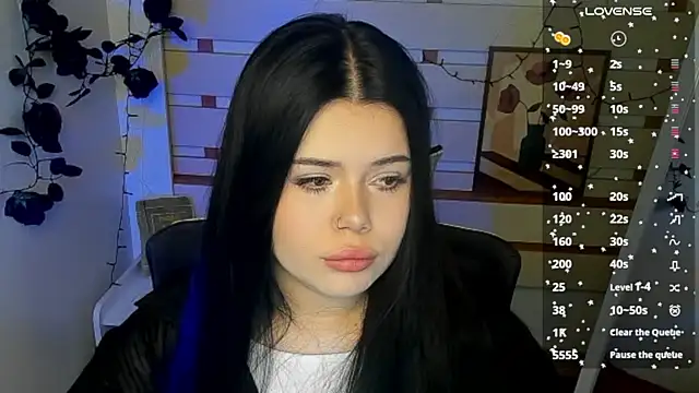 Mona Esty online show from June 2026 06:29:02 AM