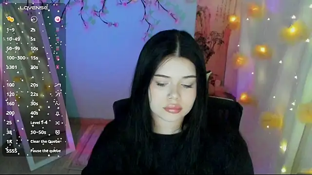 Mona Esty online show from July 2026 06:22:02 AM