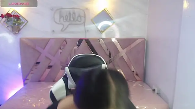 Snapshot of Dayan_v_ chatting on November 2025 08:08:01 PM Dayan v online show from November 2025 08:08:01 PM