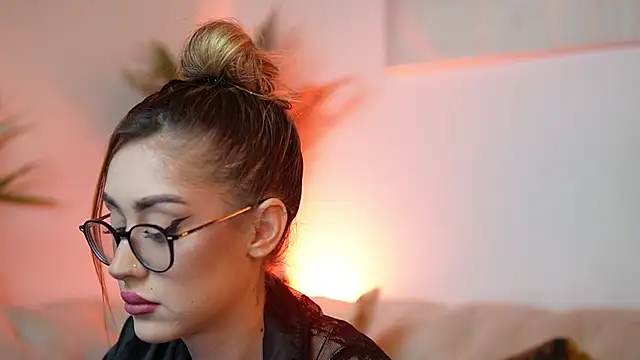 AileenKiss online show from November 2025 07:25:01 PM