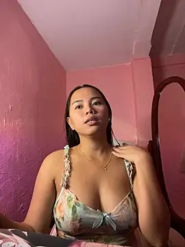 Snapshot of Funtasee_Andi chatting on May 2026 08:13:02 PM Funtasee Andi online show from May 2026 08:13:02 PM