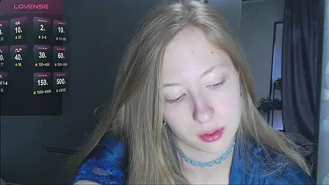 Snapshot of yuki_bloom chatting on October 2025 11:08:02 AM yuki bloom online show from October 2025 11:08:02 AM