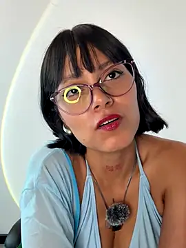 Snapshot of Qadeshoficial chatting on October 2025 09:14:02 PM Qadeshoficial online show from October 2025 09:14:02 PM