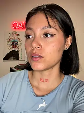 Snapshot of Qadeshoficial chatting on November 2025 09:06:02 PM Qadeshoficial online show from November 2025 09:06:02 PM