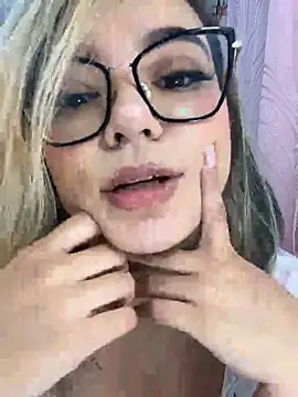 Amy thompson01 online show from October 2025 08:15:02 AM