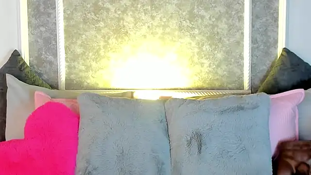  victoriaa  lois online show from November 2025 10:09:02 PM