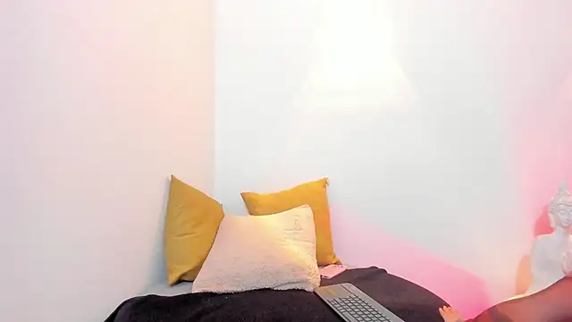 ZammyRossee online show from October 2025 03:27:02 AM