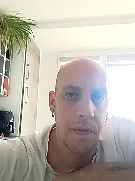 Kobradera1984 online show from October 2025 07:16:01 AM