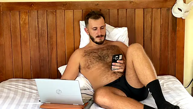 Snapshot of mrmaxiy chatting on April 2026 04:52:02 AM mrmaxiy online show from April 2026 04:52:02 AM