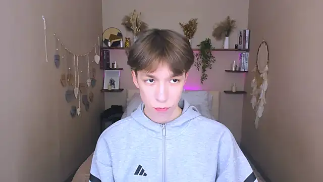 Snapshot of MarkBranston chatting on November 2025 08:53:01 PM MarkBranston online show from November 2025 08:53:01 PM