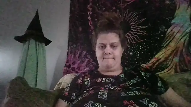 october1992xx online show from October 2025 12:29:01 PM