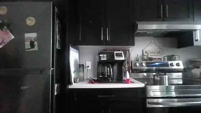 october1992xx online show from November 2025 12:16:02 PM