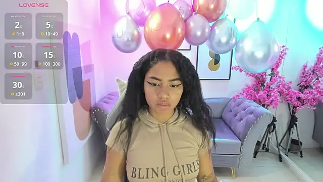 Juliie coper online show from November 2025 12:34:01 PM