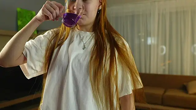 Snapshot of MarindaRuud chatting on November 2025 12:16:02 PM MarindaRuud online show from November 2025 12:16:02 PM