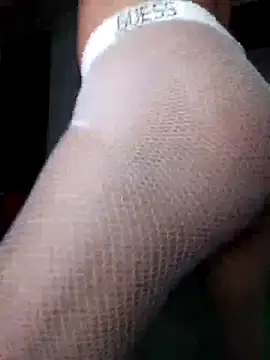 Angelita culona online show from November 2025 06:45:02 AM