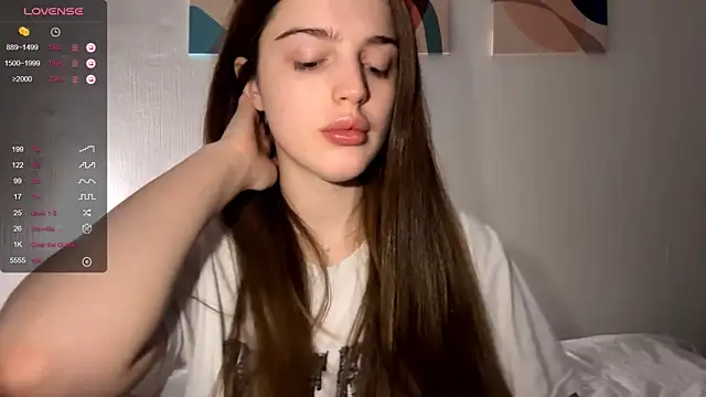 Snapshot of GilySuper chatting on December 2025 04:08:01 AM GilySuper online show from December 2025 04:08:01 AM