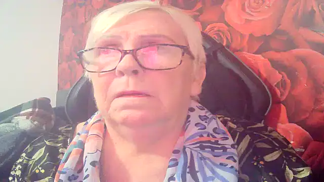 Playful MILF Demi online show from February 2026 08:57:01 AM