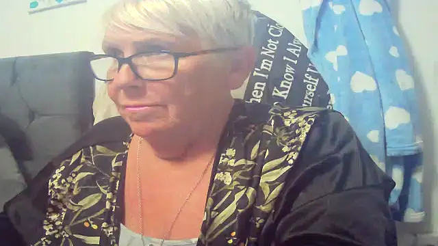 Playful MILF Demi online show from July 2026 08:35:01 PM