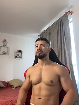 Ezzio Scolaro online show from February 2026 01:18:02 PM