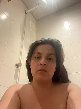 Anyhot latina online show from November 2025 11:37:01 PM