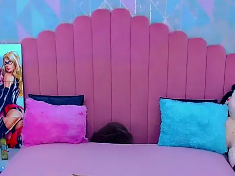 Snapshot of miss_dania75 chatting on December 2025 05:04:02 AM miss dania75 online show from December 2025 05:04:02 AM