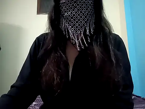 horny milf couple online show from February 2026 09:06:01 AM