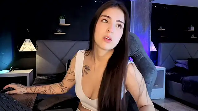 Snapshot of giapearl25 chatting on October 2025 01:02:02 PM giapearl25 online show from October 2025 01:02:02 PM