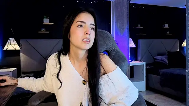 Snapshot of giapearl25 chatting on November 2025 07:51:02 PM giapearl25 online show from November 2025 07:51:02 PM