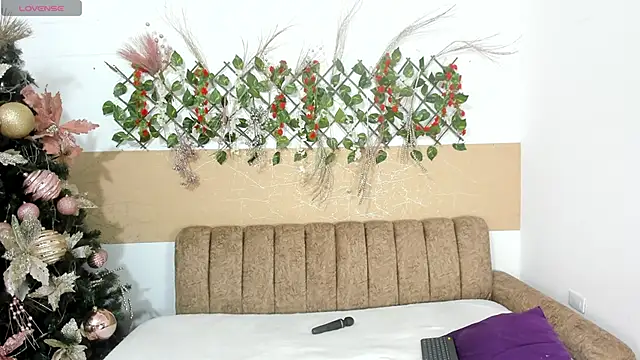 Snapshot of iisabella09 chatting on December 2025 05:13:01 AM iisabella09 online show from December 2025 05:13:01 AM