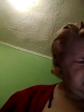 LusiyaGold5 online show from December 2025 09:57:01 PM