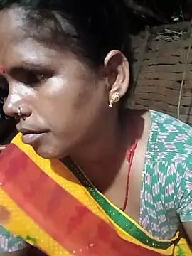 Snapshot of Janvi_tv chatting on October 2025 01:52:02 PM Janvi tv online show from October 2025 01:52:02 PM