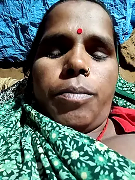 Snapshot of Janvi_tv chatting on October 2025 02:42:02 PM Janvi tv online show from October 2025 02:42:02 PM