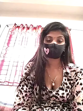 Snapshot of Queen-Any chatting on November 2025 02:45:02 AM Queen-Any online show from November 2025 02:45:02 AM