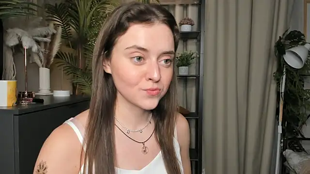 ThelmaJusto online show from November 2025 02:18:02 PM