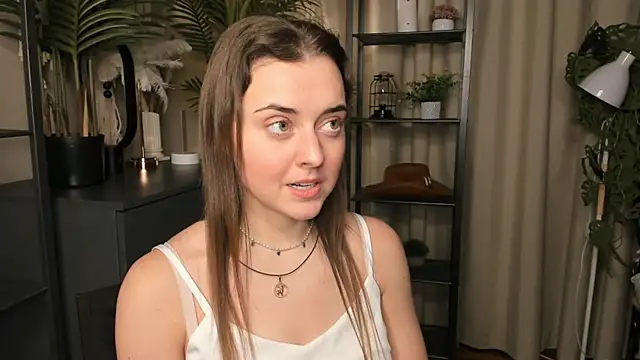 ThelmaJusto online show from November 2025 04:09:01 PM