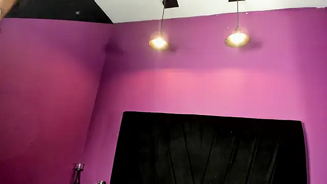 Snapshot of SabbathSinclair chatting on November 2025 11:43:02 AM SabbathSinclair online show from November 2025 11:43:02 AM