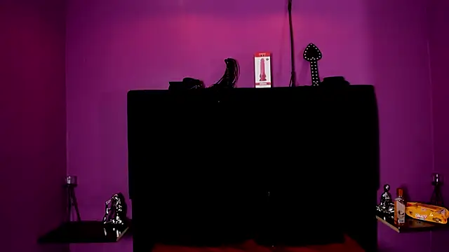 Snapshot of SabbathSinclair chatting on November 2025 11:42:01 AM SabbathSinclair online show from November 2025 11:42:01 AM