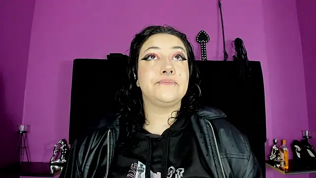 Snapshot of SabbathSinclair chatting on November 2025 11:38:02 AM SabbathSinclair online show from November 2025 11:38:02 AM