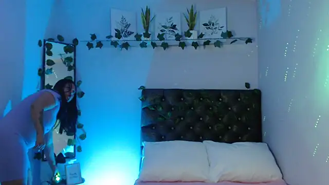 KOREN JALAA online show from January 2025 09:37:01 PM