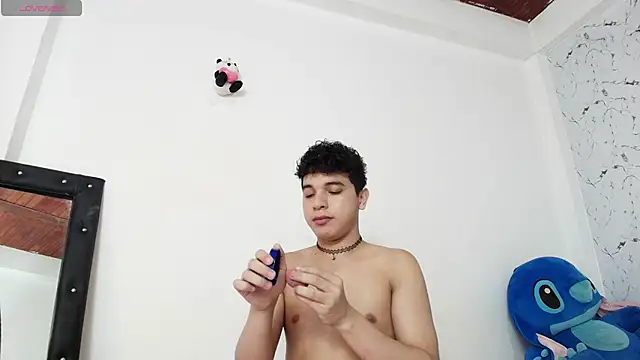 Snapshot of Dominic_king7 chatting on November 2025 03:27:02 AM Dominic king7 online show from November 2025 03:27:02 AM