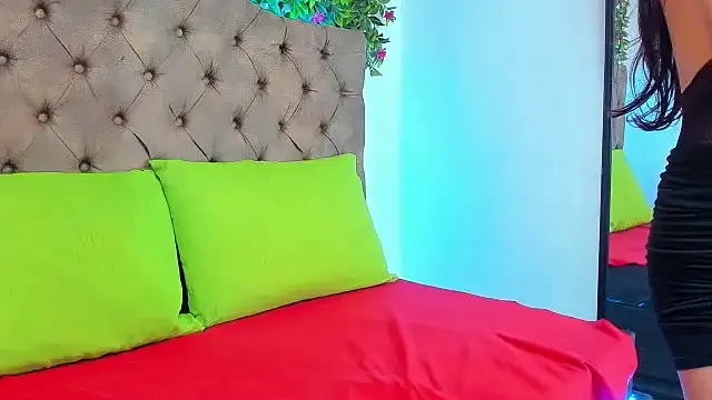 Snapshot of Candy_sweety1 chatting on January 2026 01:27:02 PM Candy sweety1 online show from January 2026 01:27:02 PM